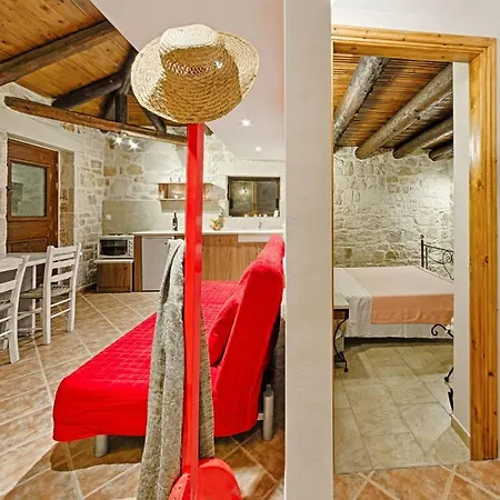 Apartment Poseidon Skinaria