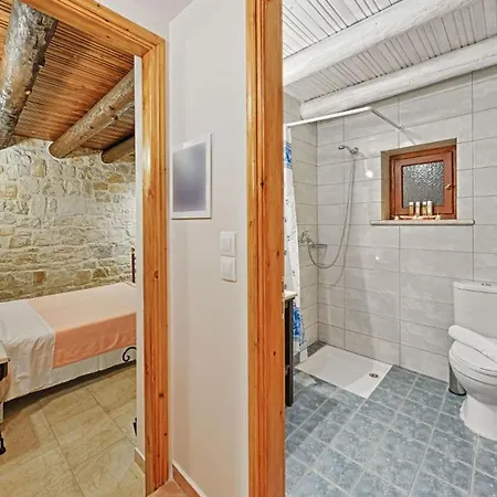 Poseidon Apartment Skinaria