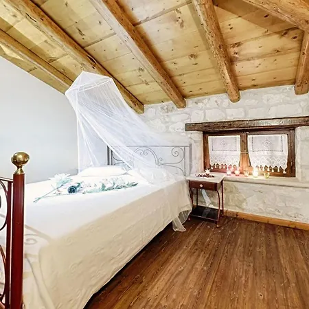 Poseidon Apartment