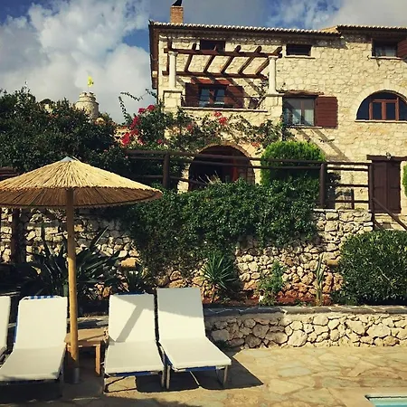 Poseidon Apartment